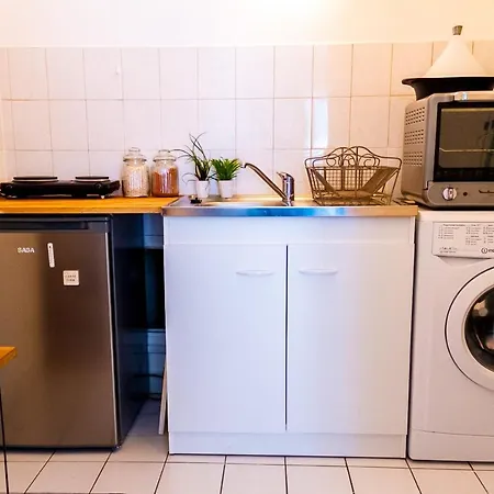 Charming Near Pere Lachaise Διαμέρισμα *