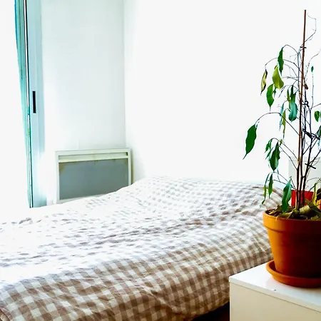 Διαμέρισμα Charming Near Pere Lachaise *